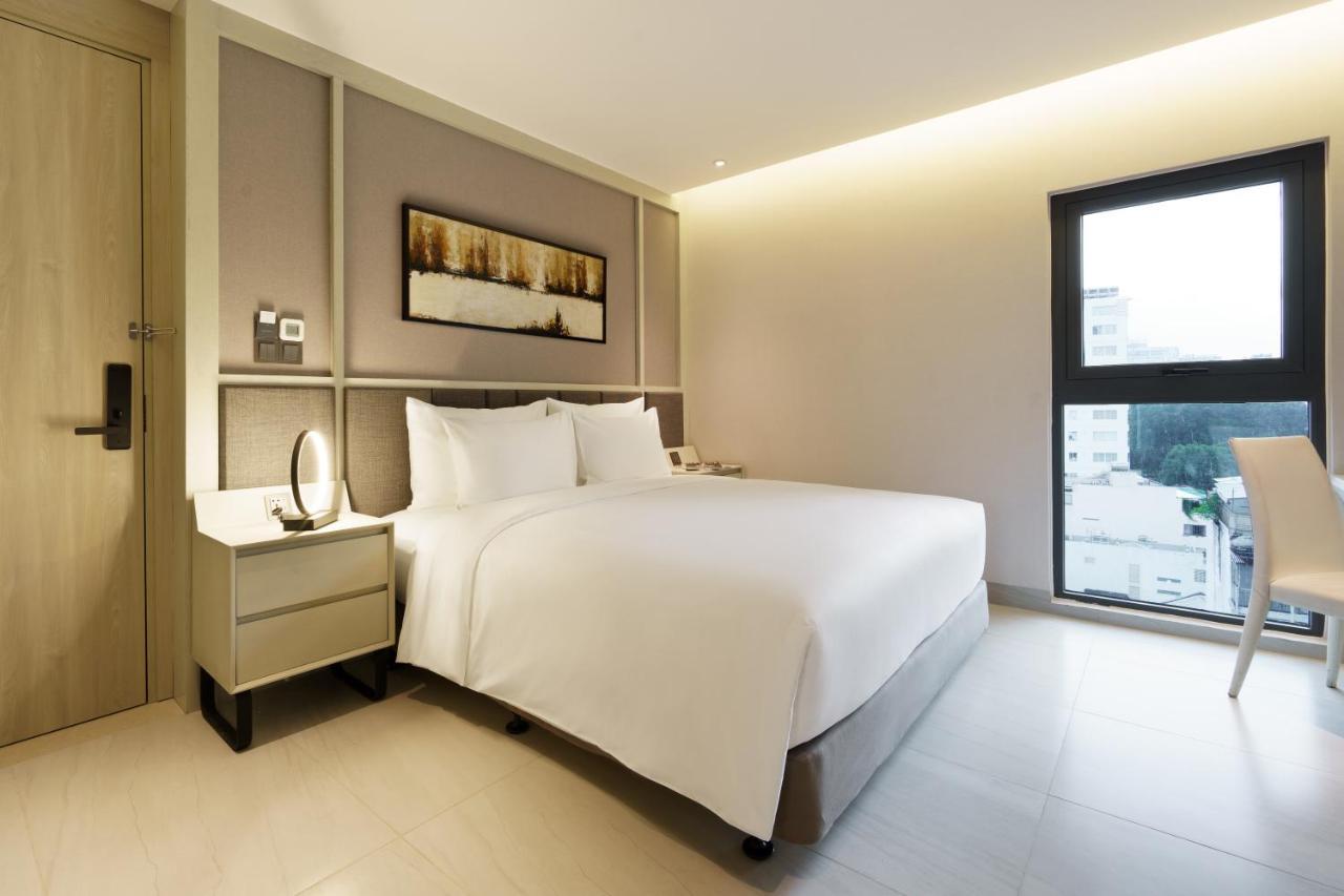 M City Hotel Saigon Хошимин Экстерьер фото
