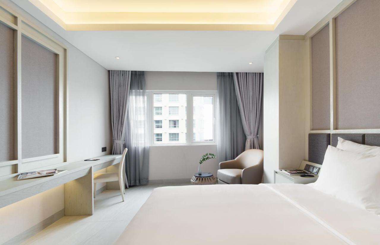 M City Hotel Saigon Хошимин Экстерьер фото